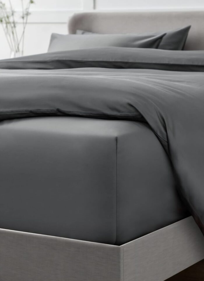 Dreyer Linen™ 100% Egyptian Cotton 400TC Fitted Sheet – Charcoal - Image 3